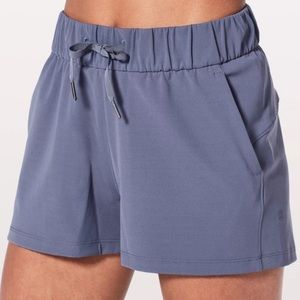 Lululemon On the Fly shorts size 12
